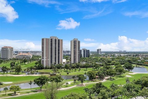 Condo in Aventura, Florida, 2 bedrooms  № 1231651 - photo 1