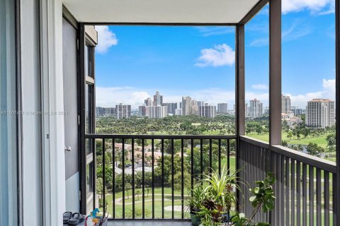 Condo in Aventura, Florida, 2 bedrooms  № 1231651 - photo 26