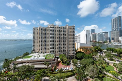 Condo in Miami, Florida, 1 bedroom  № 1294550 - photo 4