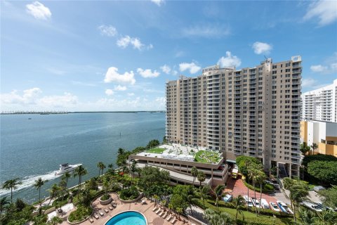 Condo in Miami, Florida, 1 bedroom  № 1294550 - photo 3