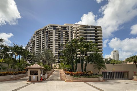 Condo in Miami, Florida, 1 bedroom  № 1294550 - photo 28