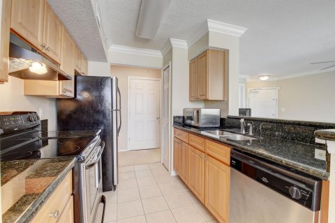 Condo in Delray Beach, Florida, 1 bedroom  № 1160021 - photo 25