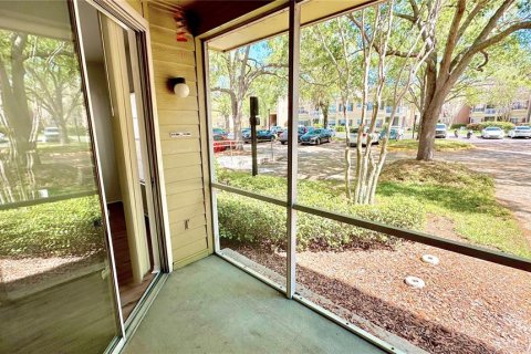 Condo in Orlando, Florida, 1 bedroom  № 1398543 - photo 2