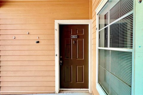 Condo in Orlando, Florida, 1 bedroom  № 1398543 - photo 1