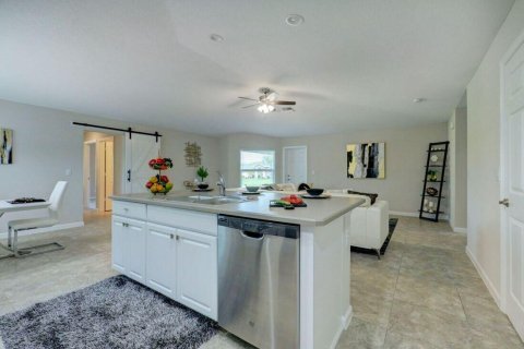 Casa en venta en Palm Bay, Florida, 4 dormitorios, 169.08 m2 № 860341 - foto 4