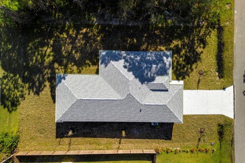Villa ou maison à vendre à Palm Bay, Floride: 4 chambres, 169.08 m2 № 860341 - photo 1