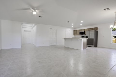 Casa en venta en Palm Bay, Florida, 4 dormitorios, 169.08 m2 № 860341 - foto 14