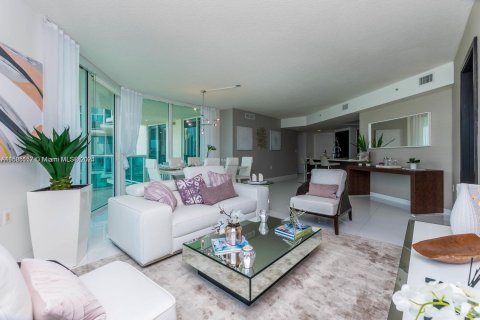 Copropriété à vendre à Sunny Isles Beach, Floride: 3 chambres, 135.45 m2 № 1171615 - photo 11
