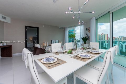 Condominio en venta en Sunny Isles Beach, Florida, 3 dormitorios, 135.45 m2 № 1171615 - foto 13
