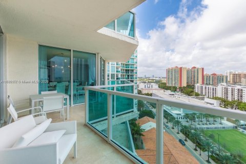 Condominio en venta en Sunny Isles Beach, Florida, 3 dormitorios, 135.45 m2 № 1171615 - foto 26