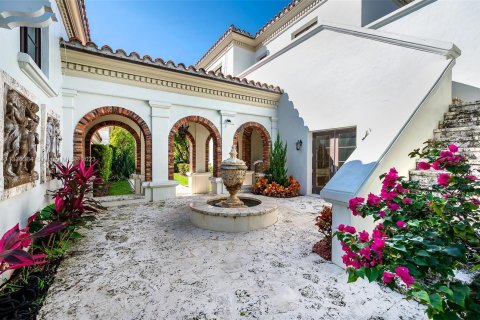 Villa ou maison à vendre à Coral Gables, Floride: 7 chambres, 1129.6 m2 № 435891 - photo 23
