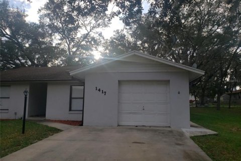 House in Sebring, Florida 4 bedrooms, 155.33 sq.m. № 1194970 - photo 2