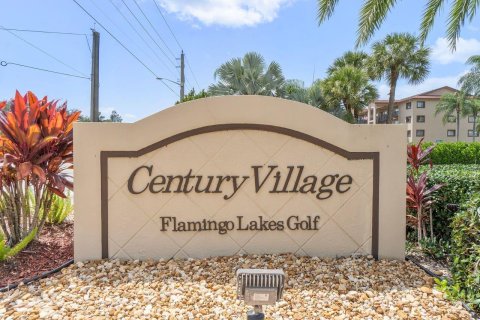 Condominio en venta en Pembroke Pines, Florida, 2 dormitorios, 112.13 m2 № 855495 - foto 1