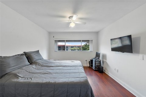 Condominio en venta en Pembroke Pines, Florida, 2 dormitorios, 112.13 m2 № 855495 - foto 10