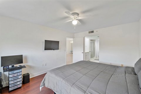 Condominio en venta en Pembroke Pines, Florida, 2 dormitorios, 112.13 m2 № 855495 - foto 8