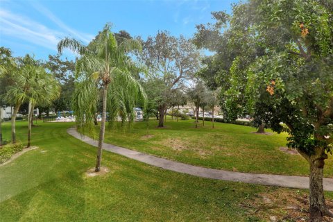 Condominio en venta en Coconut Creek, Florida, 2 dormitorios, 107.95 m2 № 855527 - foto 30