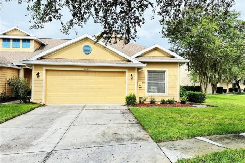 Touwnhouse à vendre à Tampa, Floride: 3 chambres, 155.15 m2 № 1370321 - photo 2