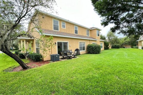 Townhouse in Tampa, Florida 3 bedrooms, 155.15 sq.m. № 1370321 - photo 10