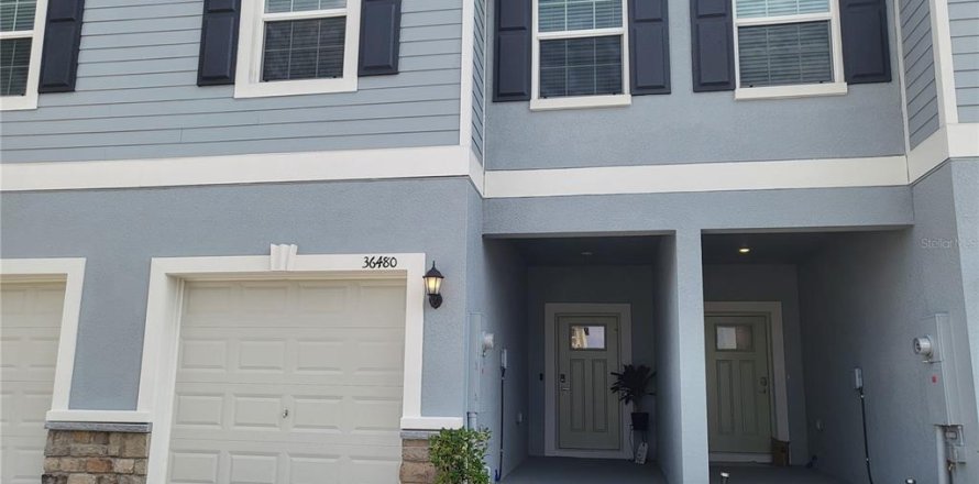 Townhouse in Zephyrhills, Florida 3 bedrooms, 151.8 sq.m. № 1370304