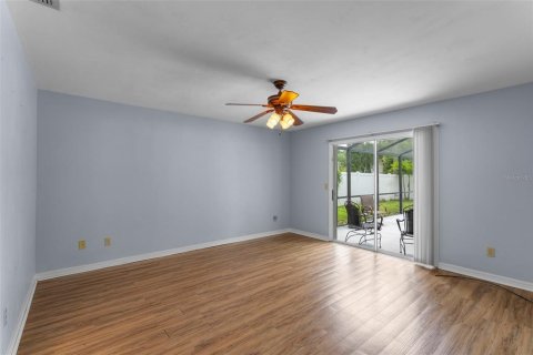 House in Edgewater, Florida 3 bedrooms, 160.26 sq.m. № 1198538 - photo 23