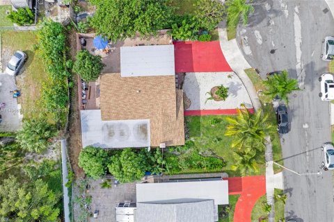 Casa en venta en West Palm Beach, Florida, 3 dormitorios, 127.18 m2 № 889945 - foto 5