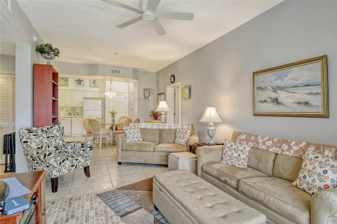 Condo in Sarasota, Florida, 2 bedrooms  № 1386521 - photo 20