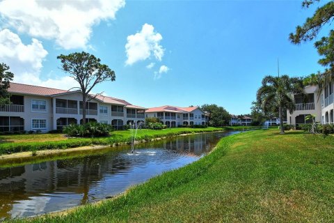 Condo in Sarasota, Florida, 2 bedrooms  № 1386521 - photo 7