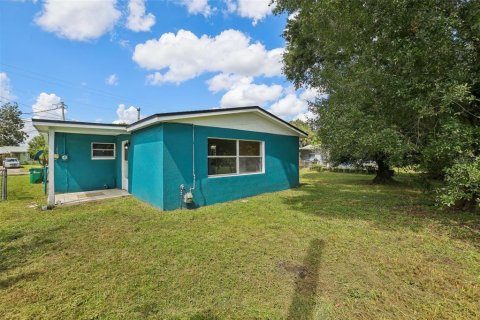 House in Cocoa, Florida 3 bedrooms, 130.99 sq.m. № 1386610 - photo 10