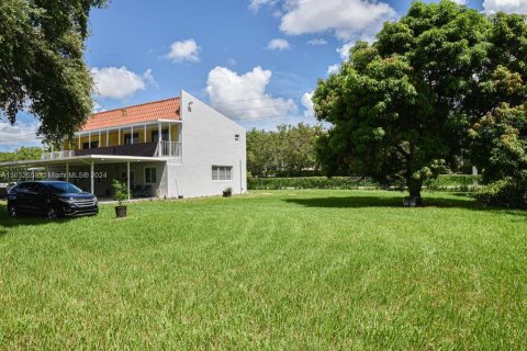 Villa ou maison à vendre à Miramar, Floride: 3 chambres, 321.35 m2 № 1294306 - photo 6