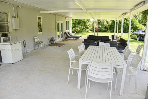 Villa ou maison à vendre à Miramar, Floride: 3 chambres, 321.35 m2 № 1294306 - photo 21