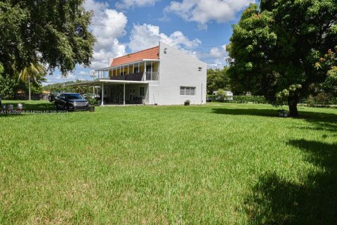 Villa ou maison à vendre à Miramar, Floride: 3 chambres, 321.35 m2 № 1294306 - photo 5