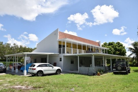 Villa ou maison à vendre à Miramar, Floride: 3 chambres, 321.35 m2 № 1294306 - photo 10