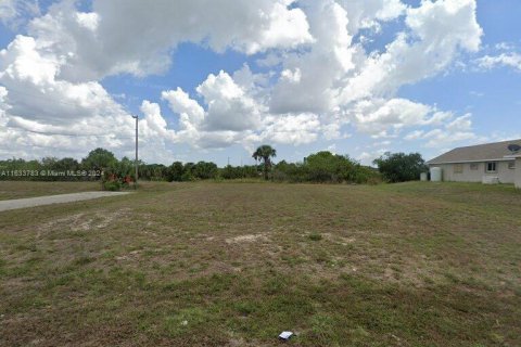 Terrain à vendre à Cape Coral, Floride № 1305812 - photo 1