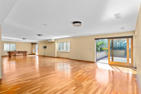 Condominio en venta en Orlando, Florida, 3 dormitorios, 315.87 m2 № 1002019 - foto 19