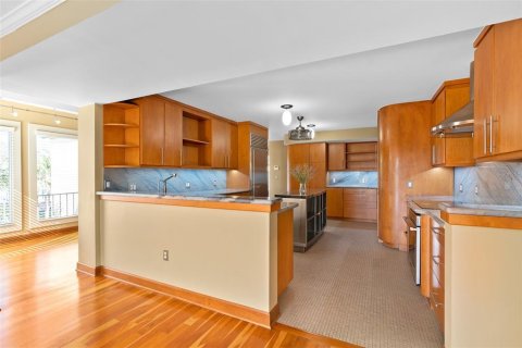 Condominio en venta en Orlando, Florida, 3 dormitorios, 315.87 m2 № 1002019 - foto 18