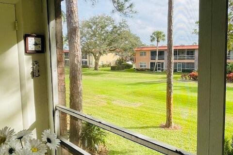 Condo in Stuart, Florida, 2 bedrooms  № 972674 - photo 29