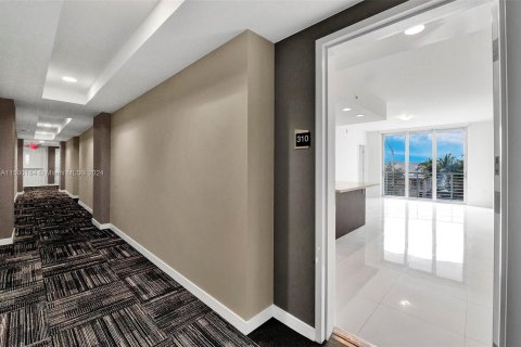 Condominio en venta en Doral, Florida, 2 dormitorios, 99.96 m2 № 908314 - foto 8