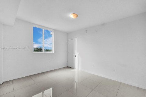 Condominio en venta en Doral, Florida, 2 dormitorios, 99.96 m2 № 908314 - foto 15