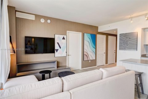 Condominio en venta en Hollywood, Florida, 1 dormitorio, 65.22 m2 № 908360 - foto 5