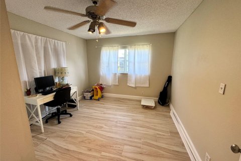 Casa en venta en Tamarac, Florida, 3 dormitorios, 167.97 m2 № 1135097 - foto 15