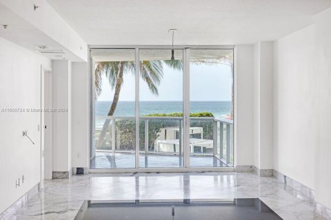 Condo in Miami Beach, Florida, 3 bedrooms  № 1230798 - photo 9