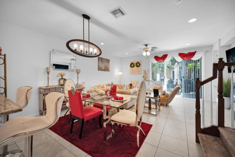 Adosado en venta en Lake Worth, Florida, 3 dormitorios, 150.69 m2 № 822935 - foto 11