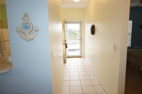 Condo in Punta Gorda, Florida, 2 bedrooms  № 848986 - photo 25