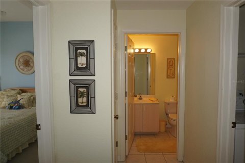 Condo in Punta Gorda, Florida, 2 bedrooms  № 848986 - photo 29