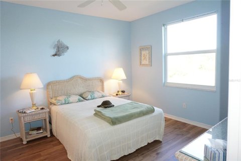 Condo in Punta Gorda, Florida, 2 bedrooms  № 848986 - photo 14