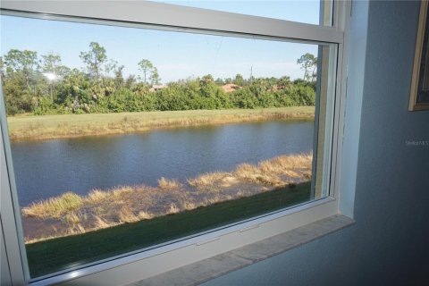 Condo in Punta Gorda, Florida, 2 bedrooms  № 848986 - photo 18