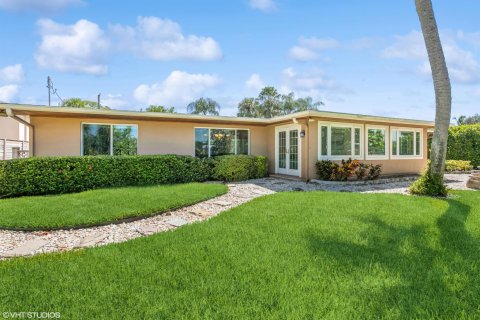 Casa en venta en Palm City, Florida, 3 dormitorios, 195.09 m2 № 1118151 - foto 21