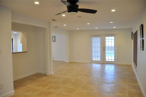 Casa en venta en Port Charlotte, Florida, 3 dormitorios, 135.64 m2 № 228006 - foto 24