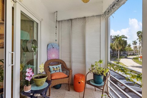Copropriété à vendre à Hallandale Beach, Floride: 1 chambre, 78.97 m2 № 1221213 - photo 11