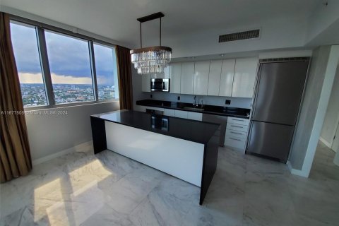 Copropriété à vendre à Miami, Floride: 2 chambres, 124.49 m2 № 1406183 - photo 3